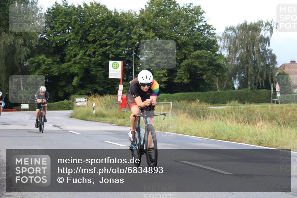 25.08.2024 - Elbe Triathlon Hamburg Fuchs,  Jonas http://msf.ph/oto/6834893 25.08.2024 08:41:05 Radfahren 50, 39, 34, 75 meine-sportfotos.de