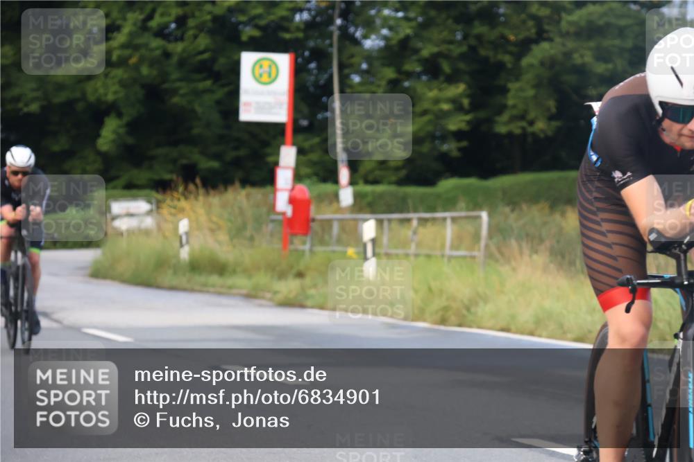25.08.2024 - Elbe Triathlon Hamburg Fuchs,  Jonas http://msf.ph/oto/6834901 25.08.2024 08:41:05 Radfahren 50, 39, 34, 75 meine-sportfotos.de