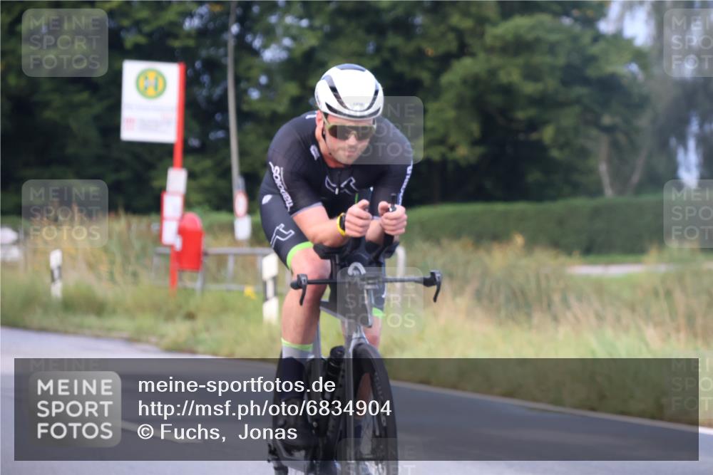 25.08.2024 - Elbe Triathlon Hamburg Fuchs,  Jonas http://msf.ph/oto/6834904 25.08.2024 08:41:07 Radfahren 50, 39, 34, 75 meine-sportfotos.de