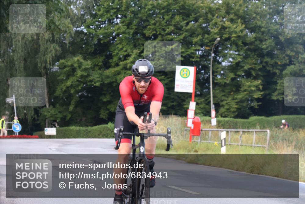 25.08.2024 - Elbe Triathlon Hamburg Fuchs,  Jonas http://msf.ph/oto/6834943 25.08.2024 08:41:10 Radfahren 50, 39, 34, 75 meine-sportfotos.de