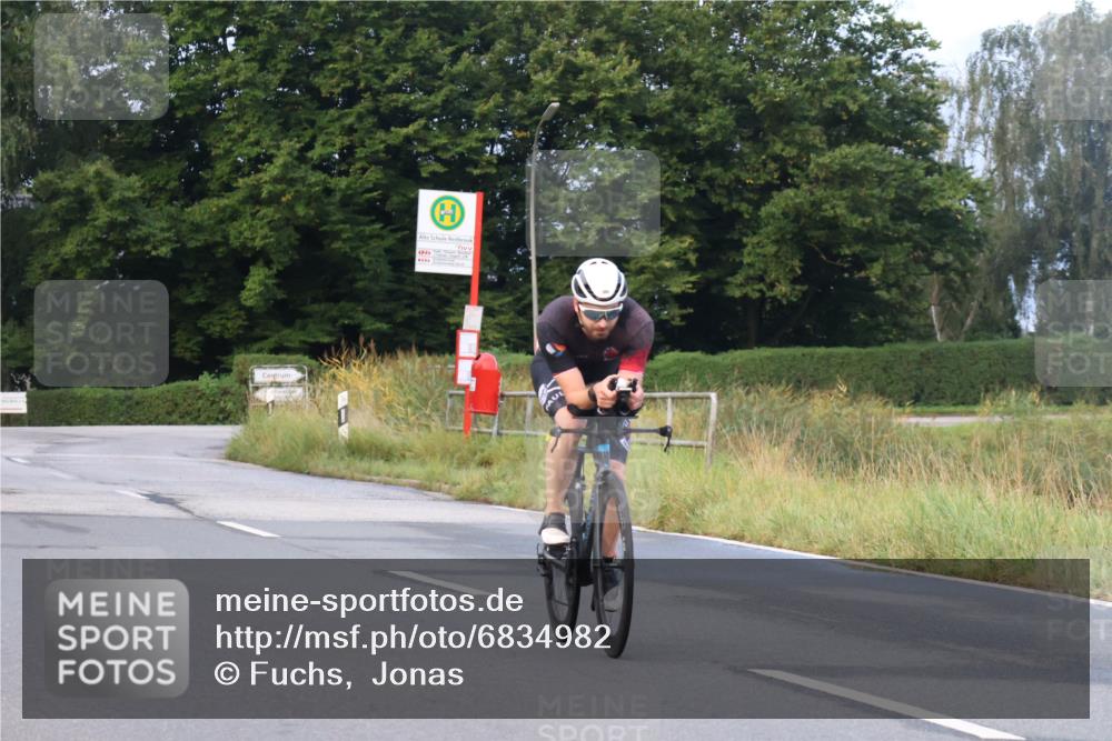 25.08.2024 - Elbe Triathlon Hamburg Fuchs,  Jonas http://msf.ph/oto/6834982 25.08.2024 08:41:19 Radfahren 91, 76 meine-sportfotos.de