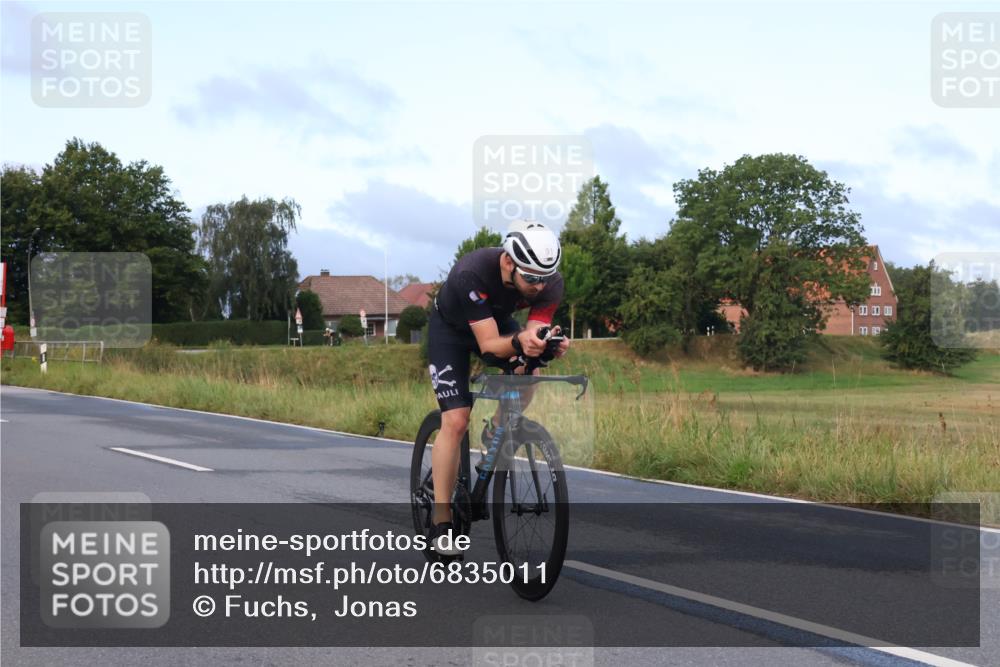 25.08.2024 - Elbe Triathlon Hamburg Fuchs,  Jonas http://msf.ph/oto/6835011 25.08.2024 08:41:20 Radfahren 91, 76 meine-sportfotos.de