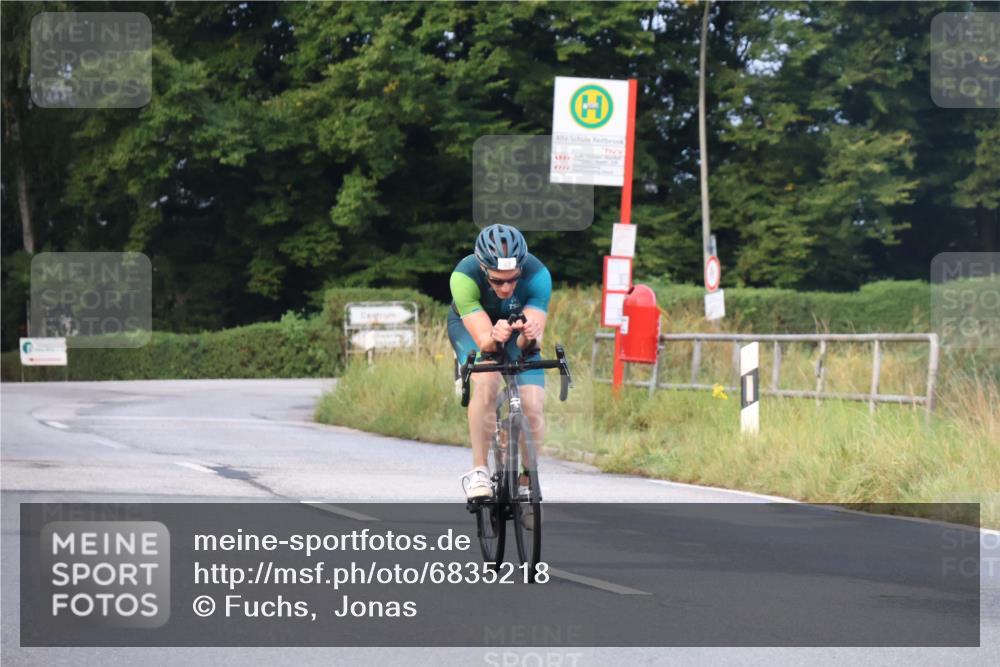 25.08.2024 - Elbe Triathlon Hamburg Fuchs,  Jonas http://msf.ph/oto/6835218 25.08.2024 08:41:35 Radfahren 99, 77, 42 meine-sportfotos.de