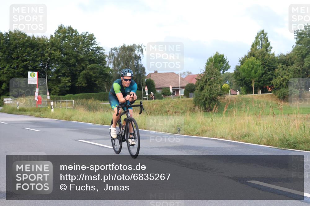 25.08.2024 - Elbe Triathlon Hamburg Fuchs,  Jonas http://msf.ph/oto/6835267 25.08.2024 08:41:36 Radfahren 77, 42 meine-sportfotos.de