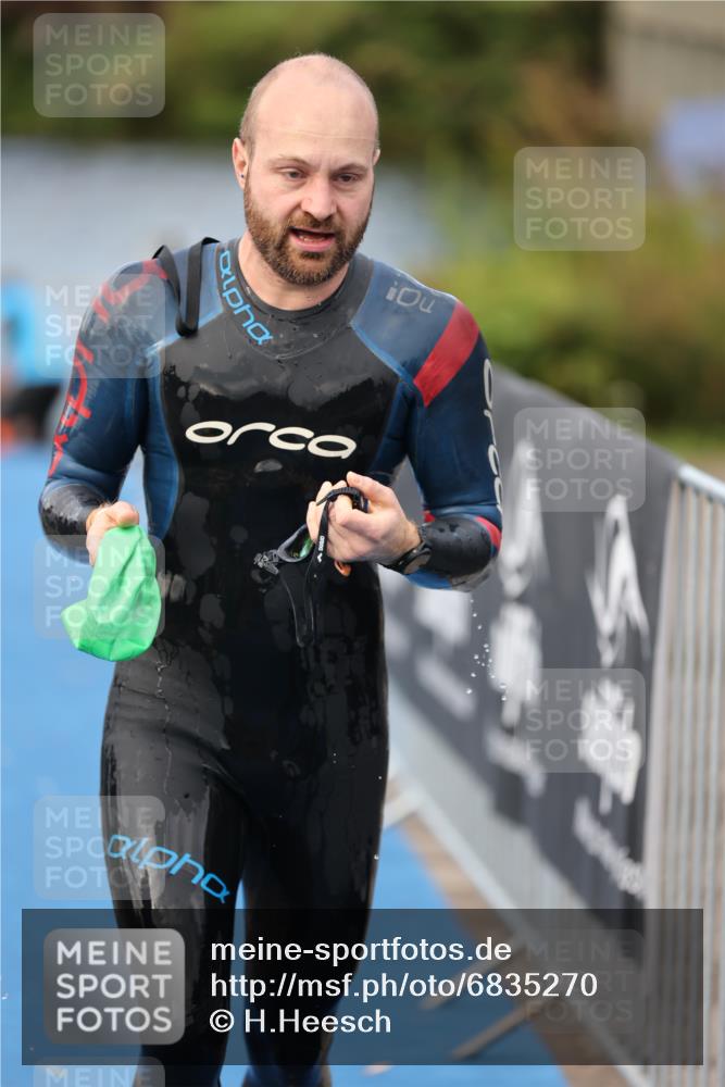 25.08.2024 - Elbe Triathlon Hamburg H.Heesch http://msf.ph/oto/6835270 25.08.2024 08:34:35 Schwimmen 35, 48, 55, 58, 83, 84, 94, 97 meine-sportfotos.de