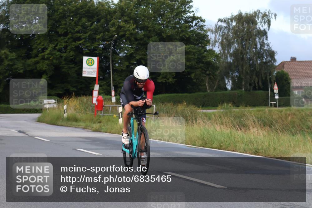 25.08.2024 - Elbe Triathlon Hamburg Fuchs,  Jonas http://msf.ph/oto/6835465 25.08.2024 08:42:23 Radfahren 60 meine-sportfotos.de