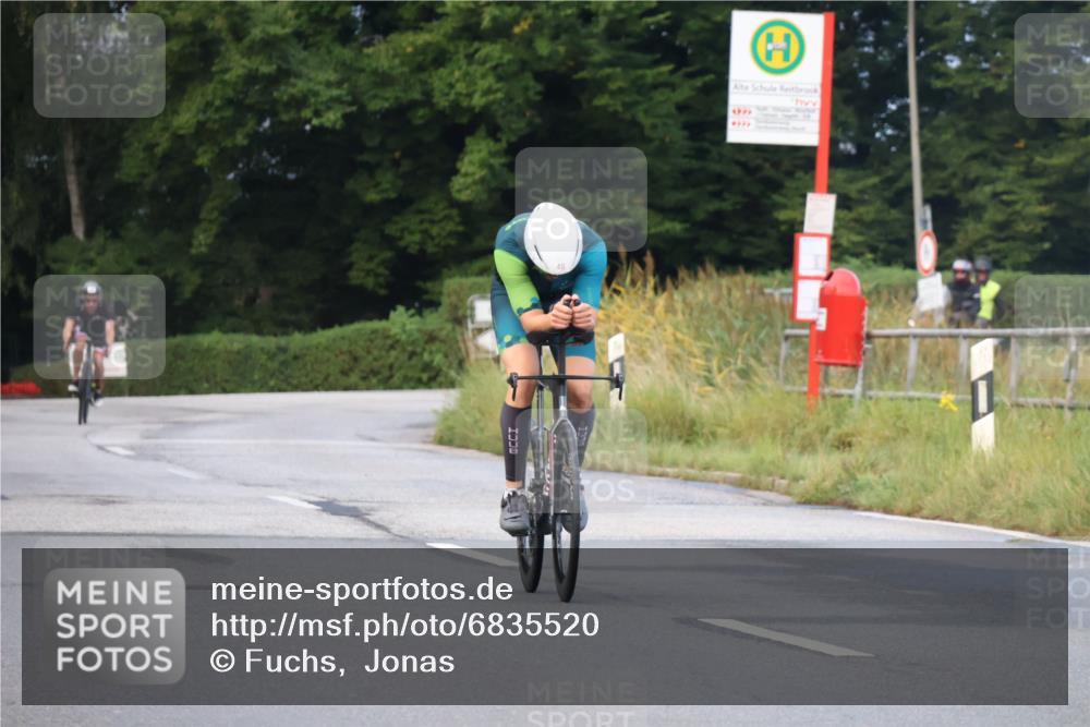 25.08.2024 - Elbe Triathlon Hamburg Fuchs,  Jonas http://msf.ph/oto/6835520 25.08.2024 08:42:49 Radfahren 48, 61 meine-sportfotos.de
