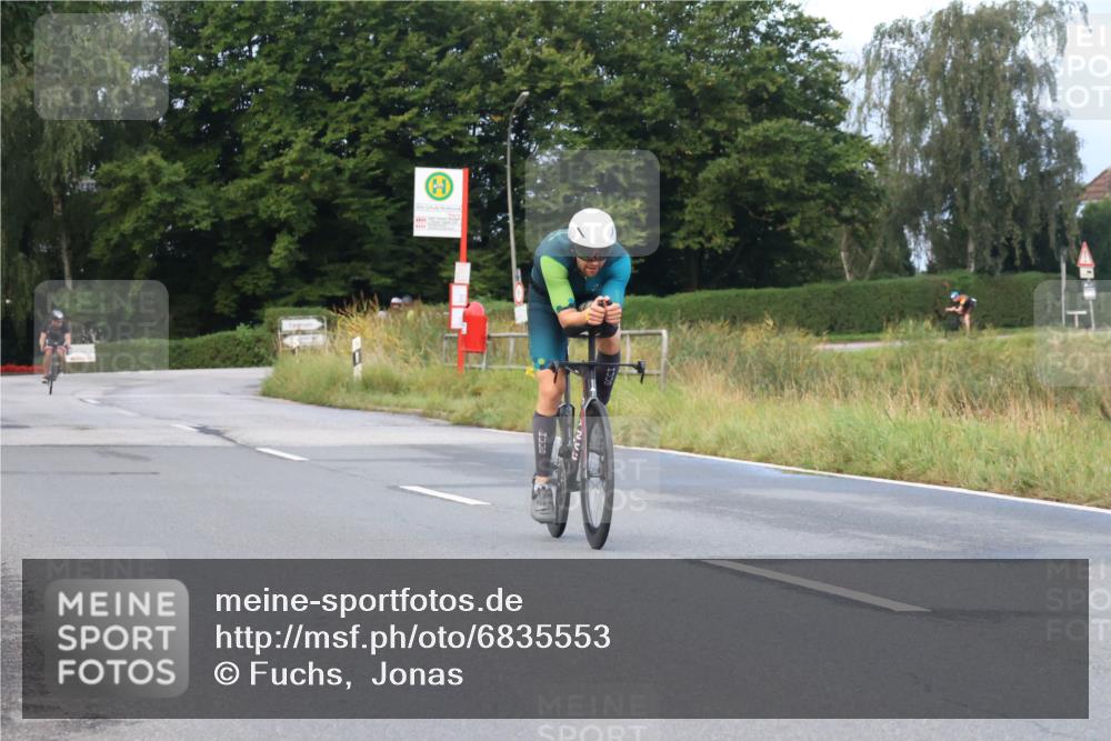 25.08.2024 - Elbe Triathlon Hamburg Fuchs,  Jonas http://msf.ph/oto/6835553 25.08.2024 08:42:49 Radfahren 48, 61 meine-sportfotos.de