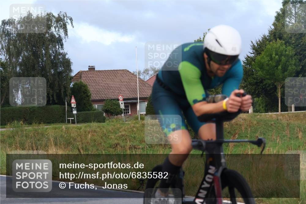 25.08.2024 - Elbe Triathlon Hamburg Fuchs,  Jonas http://msf.ph/oto/6835582 25.08.2024 08:42:50 Radfahren 48, 61 meine-sportfotos.de