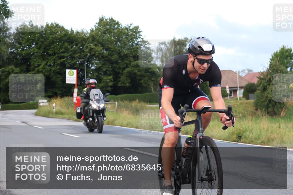 25.08.2024 - Elbe Triathlon Hamburg Fuchs,  Jonas http://msf.ph/oto/6835645 25.08.2024 08:42:55 Radfahren 48, 61, 52 meine-sportfotos.de
