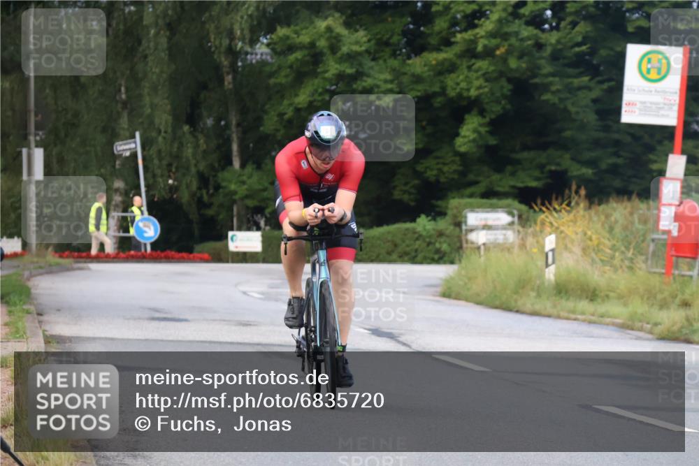 25.08.2024 - Elbe Triathlon Hamburg Fuchs,  Jonas http://msf.ph/oto/6835720 25.08.2024 08:43:04 Radfahren 52, 84 meine-sportfotos.de