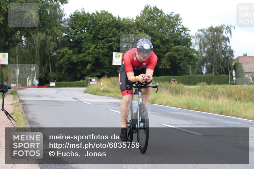 25.08.2024 - Elbe Triathlon Hamburg Fuchs,  Jonas http://msf.ph/oto/6835759 25.08.2024 08:43:05 Radfahren 52, 84, 35 meine-sportfotos.de