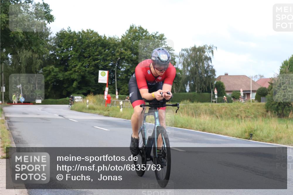 25.08.2024 - Elbe Triathlon Hamburg Fuchs,  Jonas http://msf.ph/oto/6835763 25.08.2024 08:43:05 Radfahren 52, 84, 35 meine-sportfotos.de