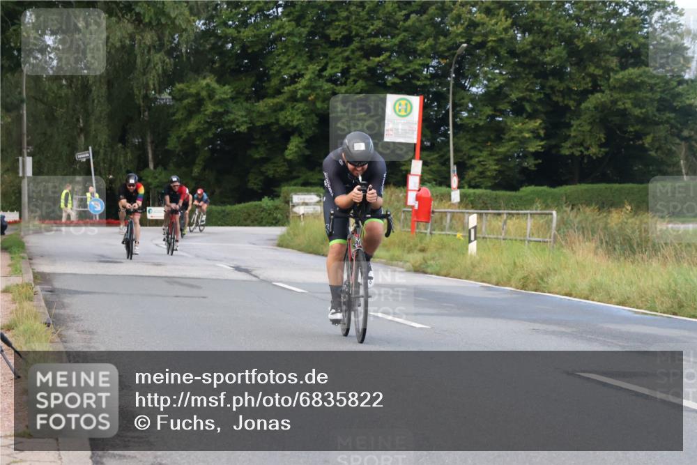 25.08.2024 - Elbe Triathlon Hamburg Fuchs,  Jonas http://msf.ph/oto/6835822 25.08.2024 08:43:11 Radfahren 35, 94, 64, 86 meine-sportfotos.de