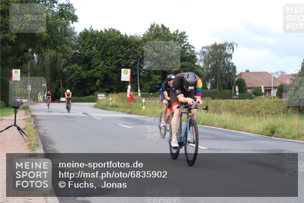 25.08.2024 - Elbe Triathlon Hamburg Fuchs,  Jonas http://msf.ph/oto/6835902 25.08.2024 08:43:14 Radfahren 35, 94, 64, 86, 33 meine-sportfotos.de