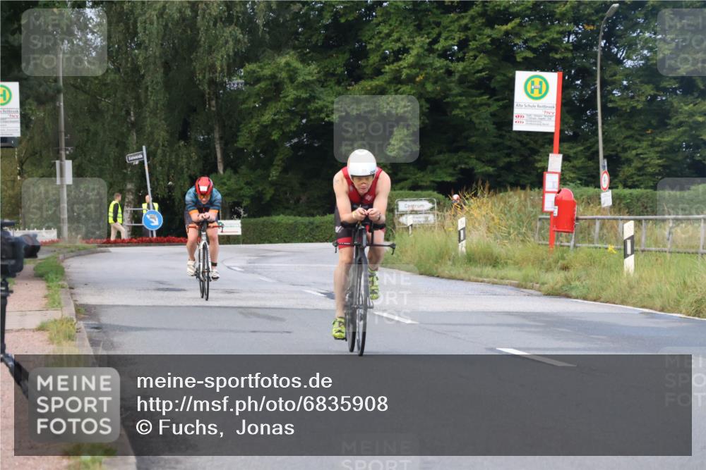 25.08.2024 - Elbe Triathlon Hamburg Fuchs,  Jonas http://msf.ph/oto/6835908 25.08.2024 08:43:16 Radfahren 35, 94, 64, 86, 33, 58 meine-sportfotos.de