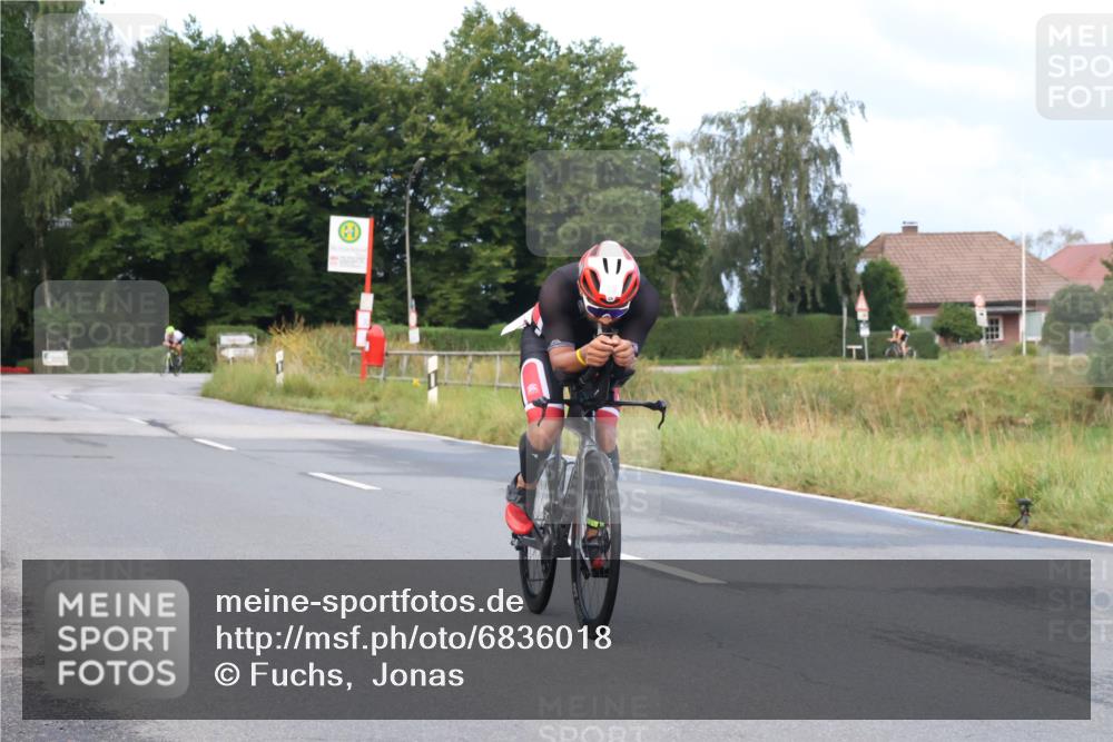 25.08.2024 - Elbe Triathlon Hamburg Fuchs,  Jonas http://msf.ph/oto/6836018 25.08.2024 08:43:23 Radfahren 33, 58 meine-sportfotos.de