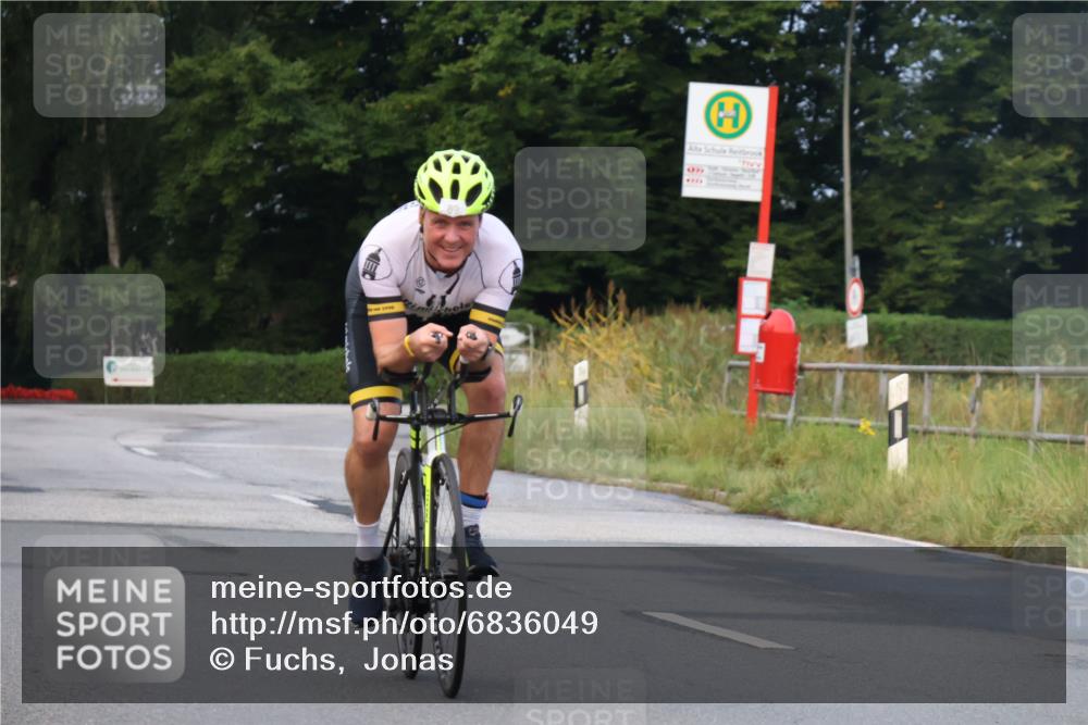 25.08.2024 - Elbe Triathlon Hamburg Fuchs,  Jonas http://msf.ph/oto/6836049 25.08.2024 08:43:31 Radfahren 69, 83 meine-sportfotos.de