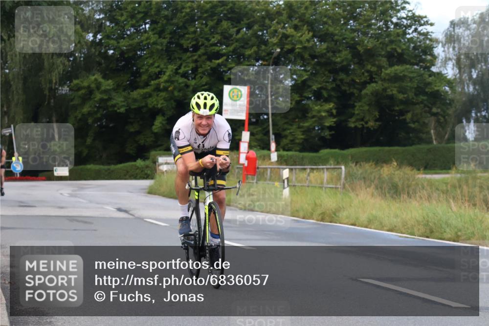 25.08.2024 - Elbe Triathlon Hamburg Fuchs,  Jonas http://msf.ph/oto/6836057 25.08.2024 08:43:31 Radfahren 69, 83 meine-sportfotos.de