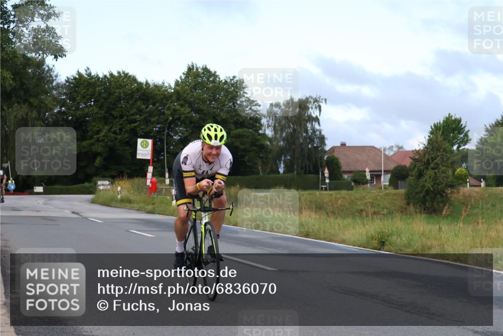 25.08.2024 - Elbe Triathlon Hamburg Fuchs,  Jonas http://msf.ph/oto/6836070 25.08.2024 08:43:31 Radfahren 69, 83 meine-sportfotos.de