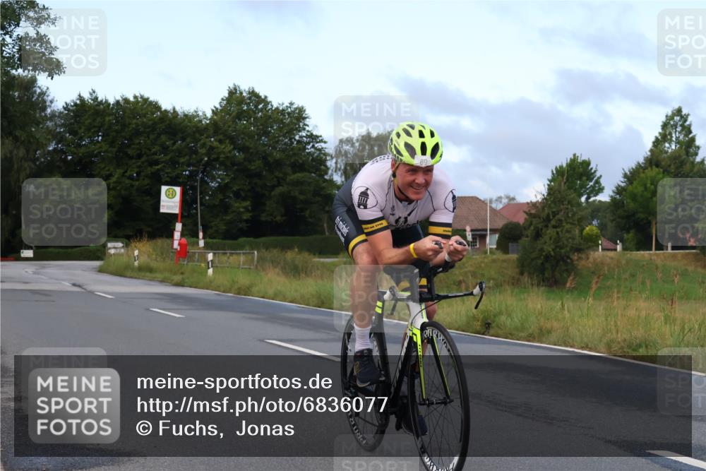 25.08.2024 - Elbe Triathlon Hamburg Fuchs,  Jonas http://msf.ph/oto/6836077 25.08.2024 08:43:32 Radfahren 69, 83 meine-sportfotos.de