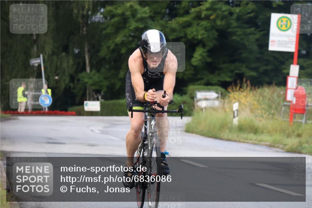 25.08.2024 - Elbe Triathlon Hamburg Fuchs,  Jonas http://msf.ph/oto/6836086 25.08.2024 08:43:34 Radfahren 69, 83 meine-sportfotos.de