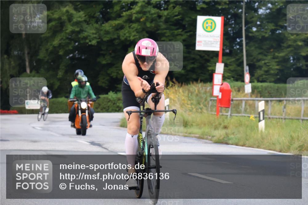 25.08.2024 - Elbe Triathlon Hamburg Fuchs,  Jonas http://msf.ph/oto/6836136 25.08.2024 08:43:52 Radfahren 74, 41 meine-sportfotos.de