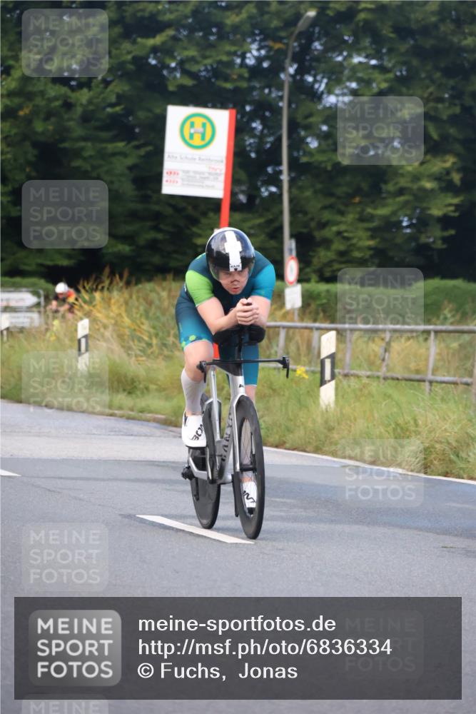 25.08.2024 - Elbe Triathlon Hamburg Fuchs,  Jonas http://msf.ph/oto/6836334 25.08.2024 08:44:31 Radfahren 46, 55 meine-sportfotos.de