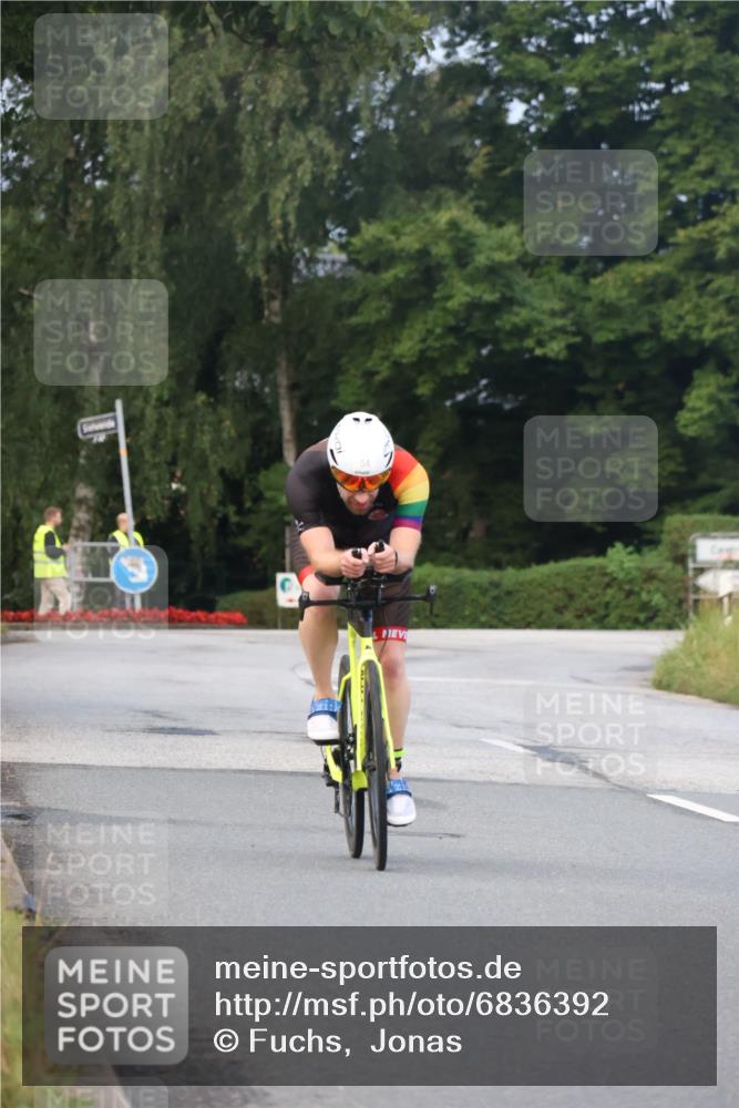 25.08.2024 - Elbe Triathlon Hamburg Fuchs,  Jonas http://msf.ph/oto/6836392 25.08.2024 08:44:38 Radfahren 55, 54 meine-sportfotos.de