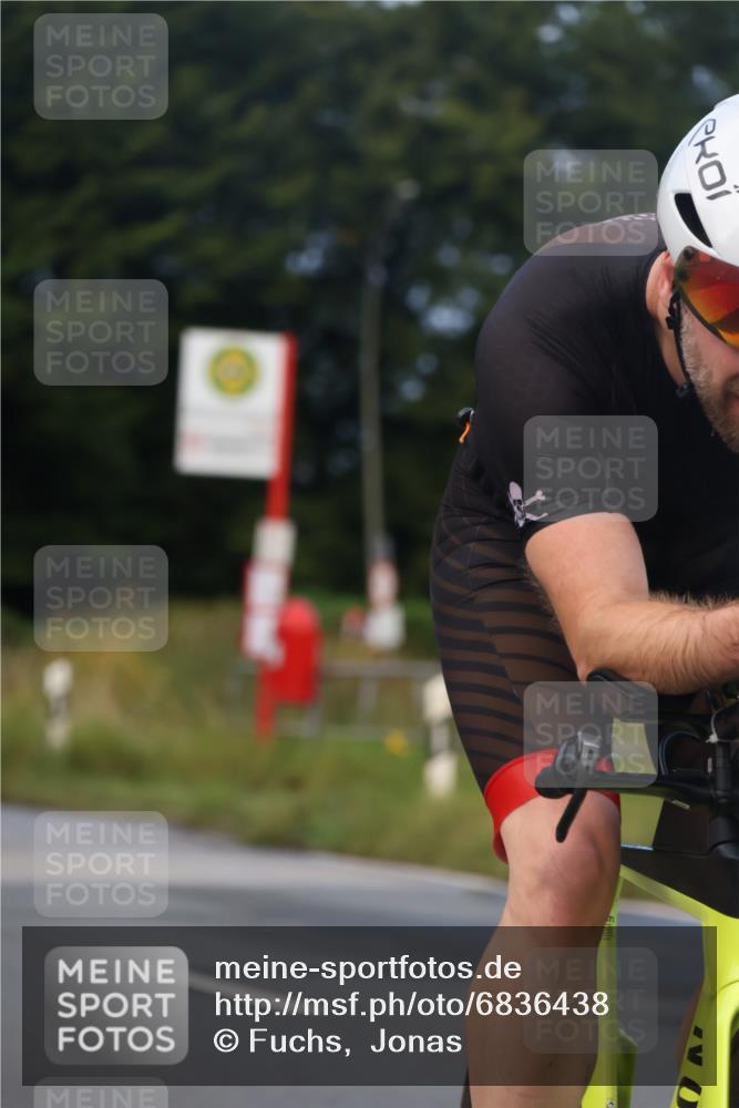 25.08.2024 - Elbe Triathlon Hamburg Fuchs,  Jonas http://msf.ph/oto/6836438 25.08.2024 08:44:40 Radfahren 55, 54, 87 meine-sportfotos.de