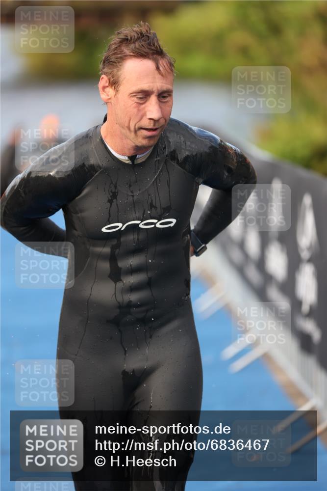 25.08.2024 - Elbe Triathlon Hamburg H.Heesch http://msf.ph/oto/6836467 25.08.2024 08:35:58 Schwimmen 45, 54, 72, 87, 88, 98 meine-sportfotos.de