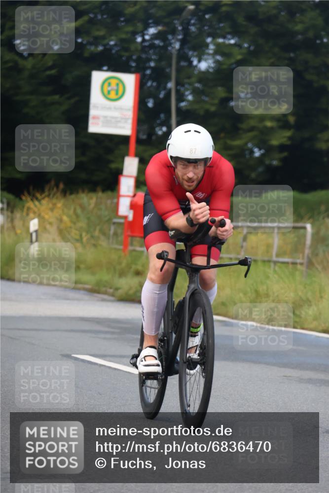 25.08.2024 - Elbe Triathlon Hamburg Fuchs,  Jonas http://msf.ph/oto/6836470 25.08.2024 08:44:47 Radfahren 87, 70, 43 meine-sportfotos.de
