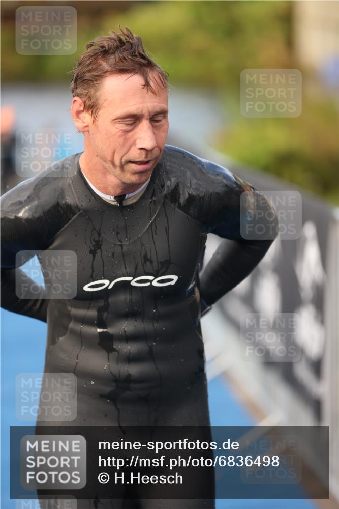 25.08.2024 - Elbe Triathlon Hamburg H.Heesch http://msf.ph/oto/6836498 25.08.2024 08:35:59 Schwimmen 45, 54, 72, 87, 88, 98 meine-sportfotos.de