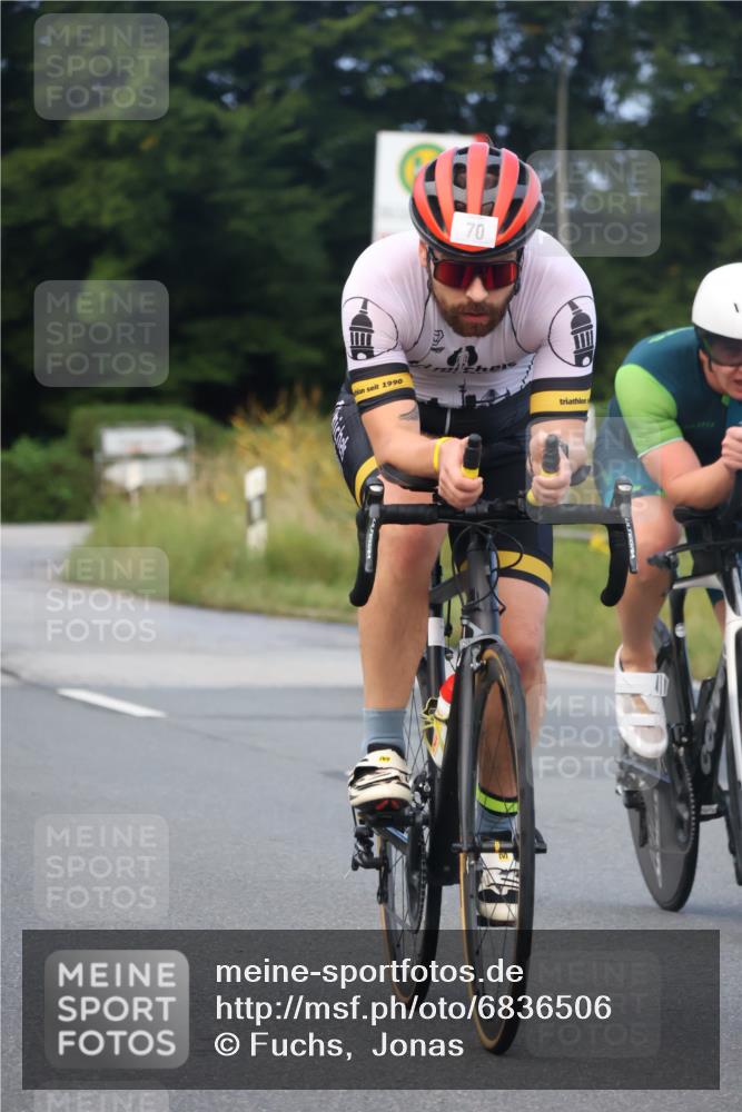 25.08.2024 - Elbe Triathlon Hamburg Fuchs,  Jonas http://msf.ph/oto/6836506 25.08.2024 08:44:49 Radfahren 87, 70, 43 meine-sportfotos.de