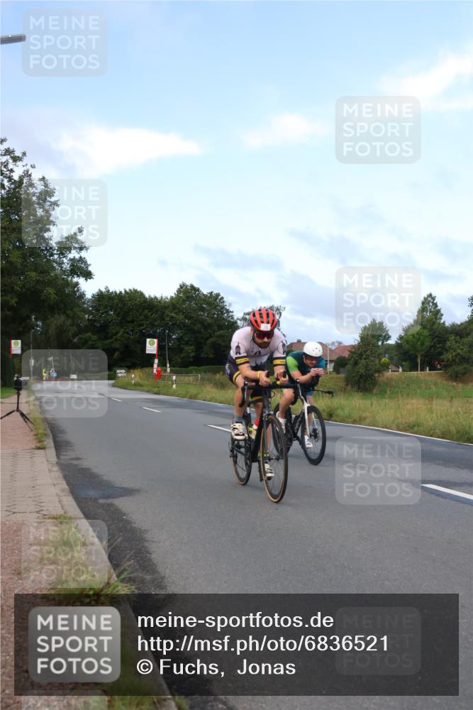 25.08.2024 - Elbe Triathlon Hamburg Fuchs,  Jonas http://msf.ph/oto/6836521 25.08.2024 08:44:50 Radfahren 87, 70, 43 meine-sportfotos.de