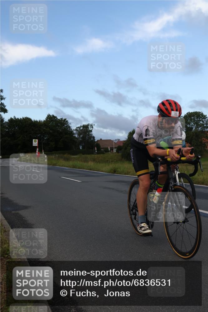 25.08.2024 - Elbe Triathlon Hamburg Fuchs,  Jonas http://msf.ph/oto/6836531 25.08.2024 08:44:50 Radfahren 87, 70, 43 meine-sportfotos.de