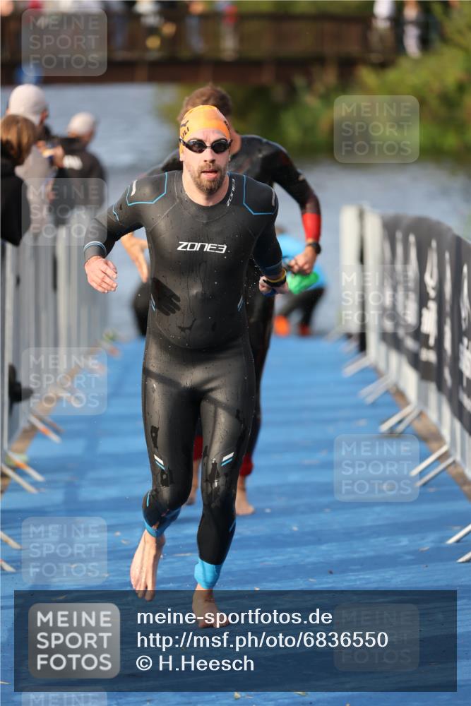 25.08.2024 - Elbe Triathlon Hamburg H.Heesch http://msf.ph/oto/6836550 25.08.2024 08:36:08 Schwimmen 43, 45, 46, 54, 72, 88, 98 meine-sportfotos.de