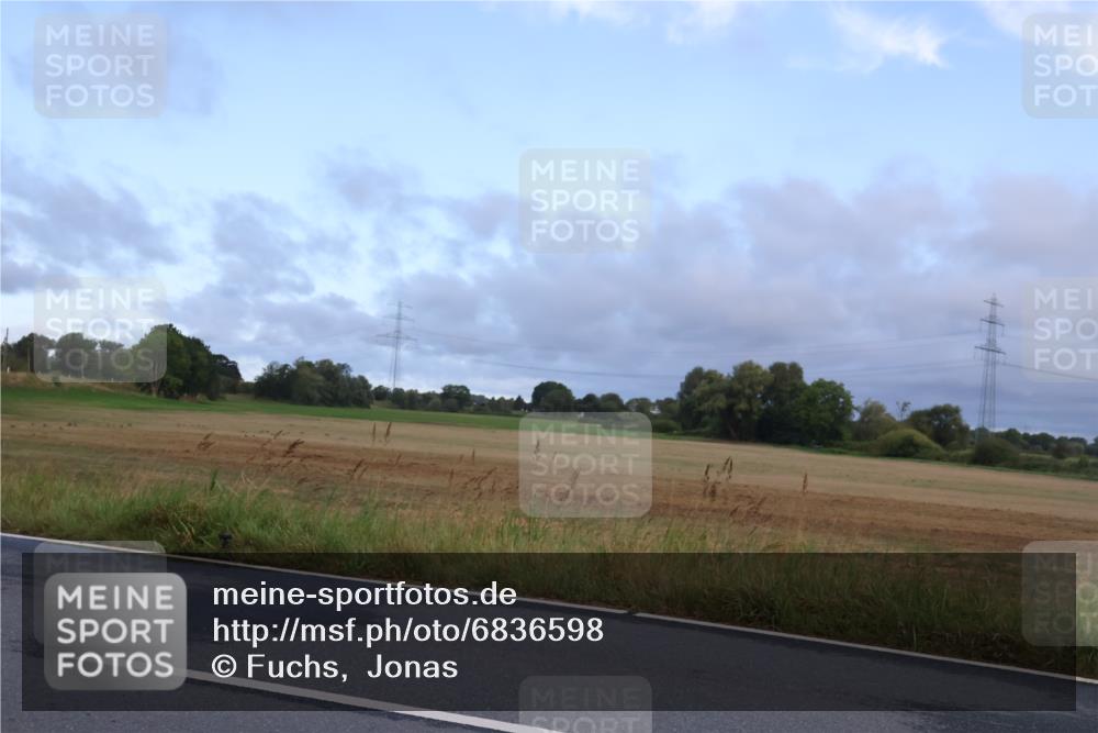 25.08.2024 - Elbe Triathlon Hamburg Fuchs,  Jonas http://msf.ph/oto/6836598 25.08.2024 08:45:24 Radfahren 90, 88, 98 meine-sportfotos.de