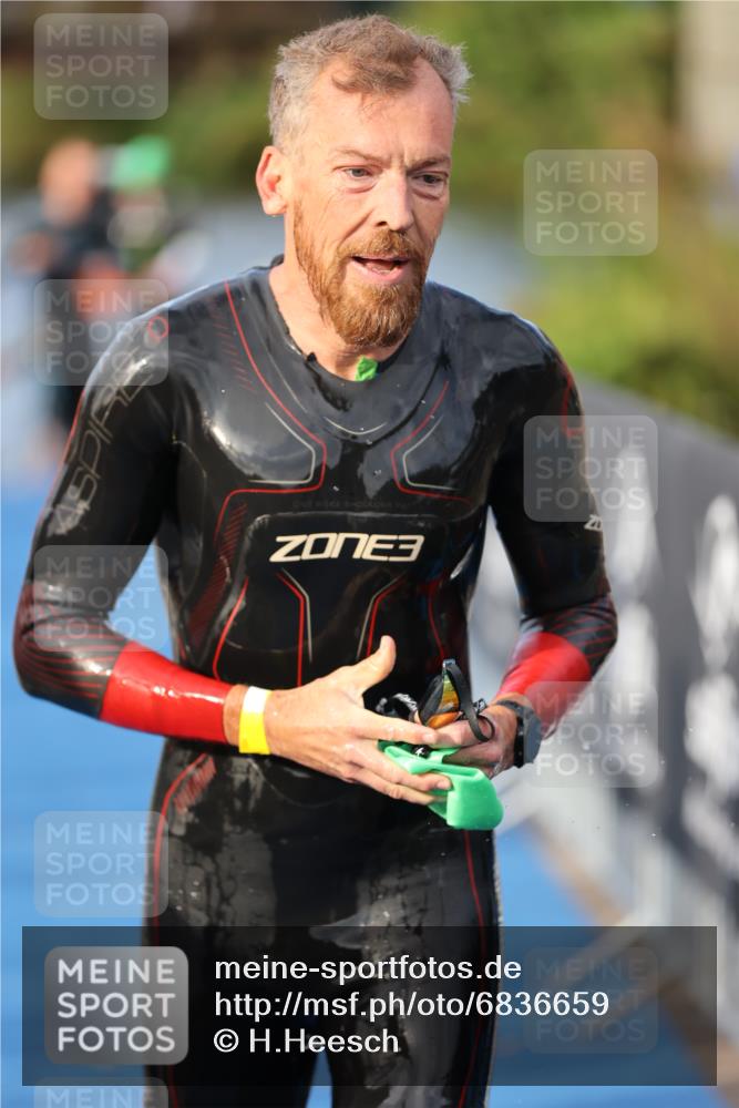 25.08.2024 - Elbe Triathlon Hamburg H.Heesch http://msf.ph/oto/6836659 25.08.2024 08:36:11 Schwimmen 43, 45, 46, 54, 72, 88, 98 meine-sportfotos.de