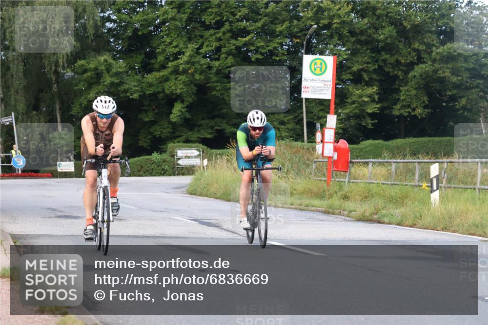 25.08.2024 - Elbe Triathlon Hamburg Fuchs,  Jonas http://msf.ph/oto/6836669 25.08.2024 08:46:05 Radfahren 44, 93 meine-sportfotos.de