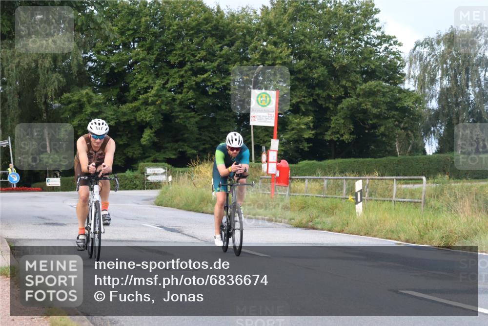 25.08.2024 - Elbe Triathlon Hamburg Fuchs,  Jonas http://msf.ph/oto/6836674 25.08.2024 08:46:05 Radfahren 44, 93 meine-sportfotos.de