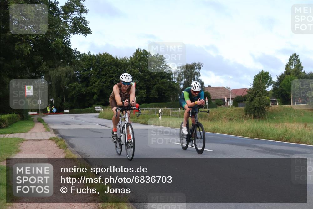 25.08.2024 - Elbe Triathlon Hamburg Fuchs,  Jonas http://msf.ph/oto/6836703 25.08.2024 08:46:06 Radfahren 44, 93 meine-sportfotos.de