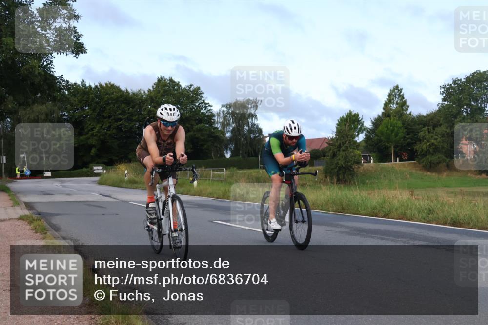 25.08.2024 - Elbe Triathlon Hamburg Fuchs,  Jonas http://msf.ph/oto/6836704 25.08.2024 08:46:06 Radfahren 44, 93 meine-sportfotos.de
