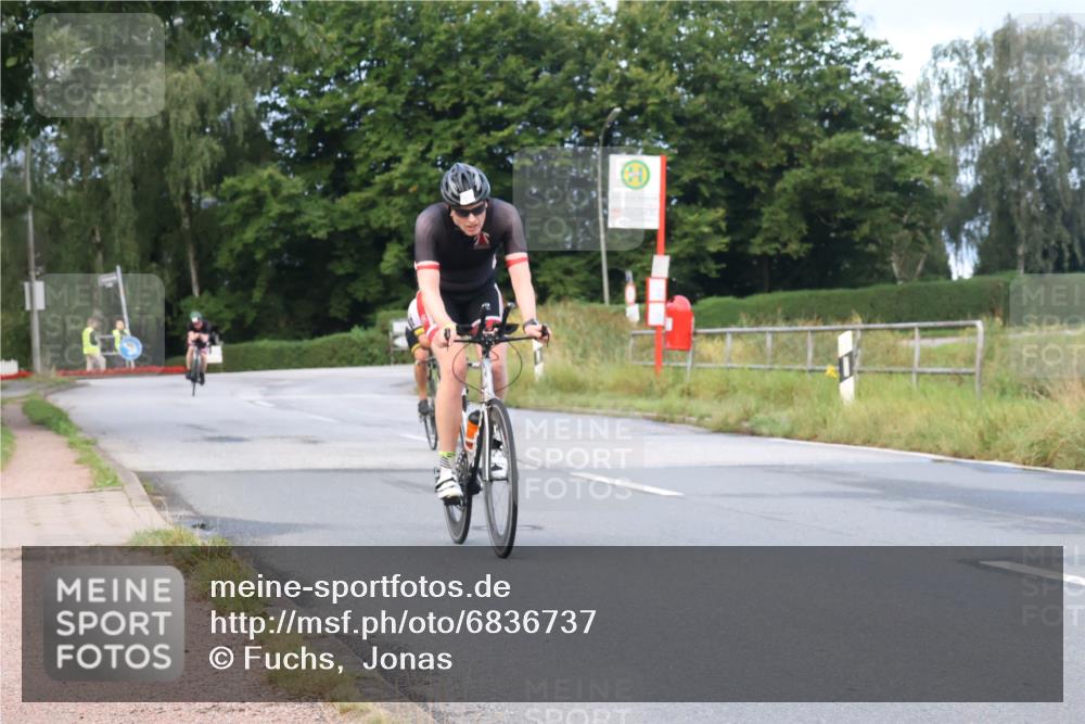25.08.2024 - Elbe Triathlon Hamburg Fuchs,  Jonas http://msf.ph/oto/6836737 25.08.2024 08:46:26 Radfahren 59, 72, 63 meine-sportfotos.de