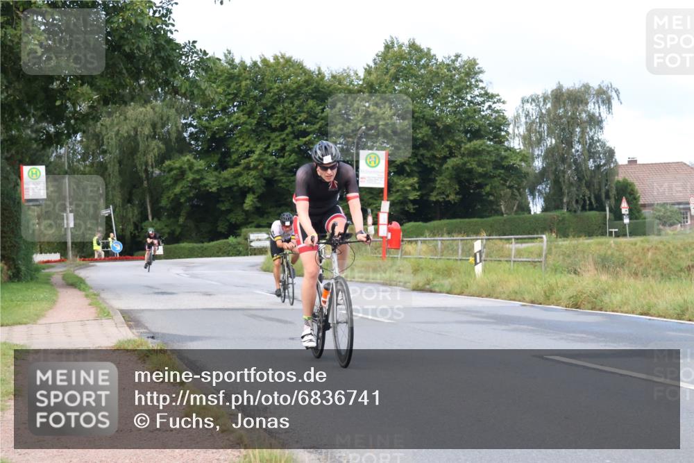 25.08.2024 - Elbe Triathlon Hamburg Fuchs,  Jonas http://msf.ph/oto/6836741 25.08.2024 08:46:26 Radfahren 59, 72, 63 meine-sportfotos.de