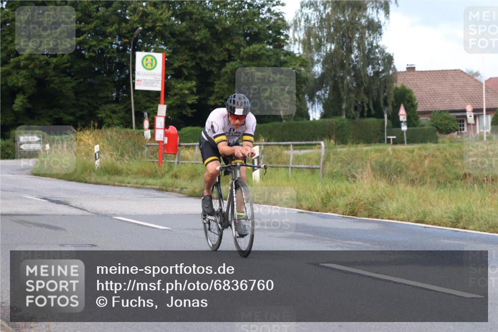 25.08.2024 - Elbe Triathlon Hamburg Fuchs,  Jonas http://msf.ph/oto/6836760 25.08.2024 08:46:27 Radfahren 59, 72, 63 meine-sportfotos.de