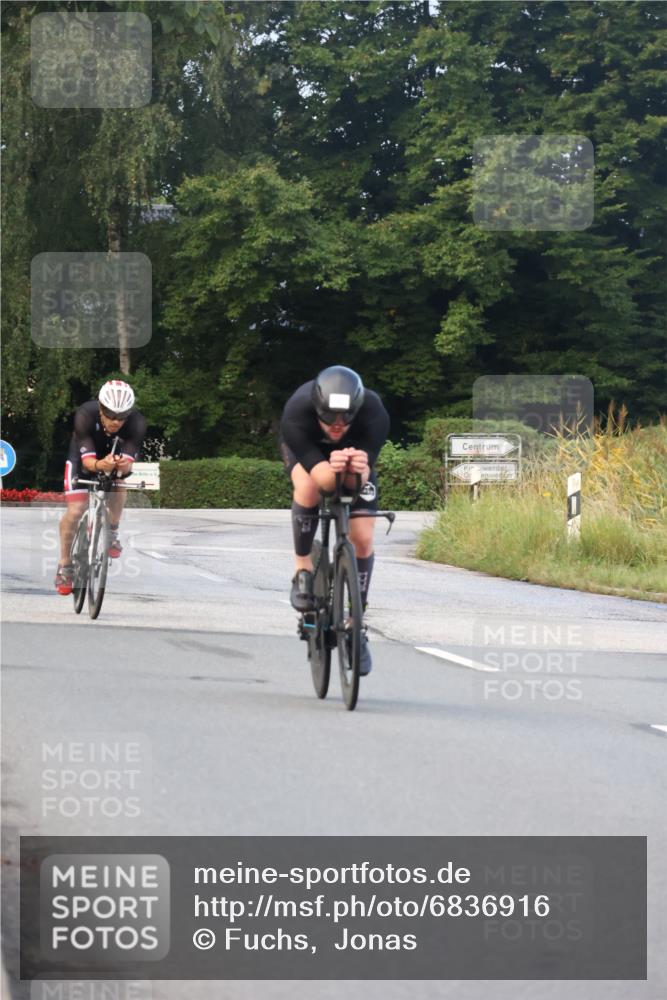 25.08.2024 - Elbe Triathlon Hamburg Fuchs,  Jonas http://msf.ph/oto/6836916 25.08.2024 08:47:34 Radfahren 47, 66 meine-sportfotos.de
