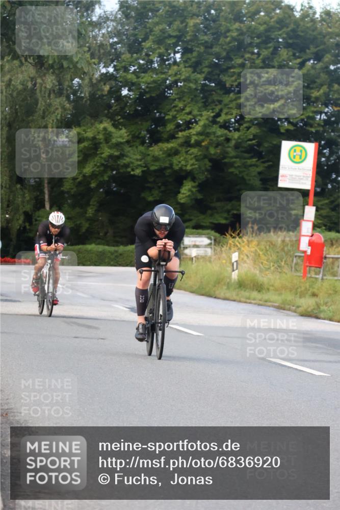 25.08.2024 - Elbe Triathlon Hamburg Fuchs,  Jonas http://msf.ph/oto/6836920 25.08.2024 08:47:34 Radfahren 47, 66 meine-sportfotos.de
