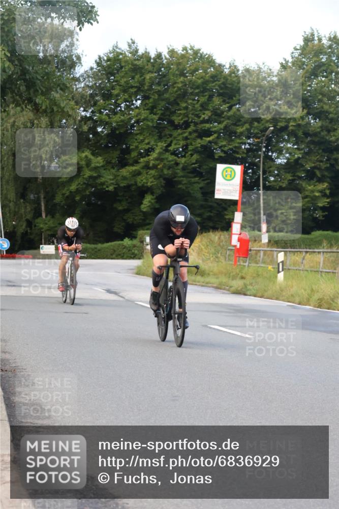 25.08.2024 - Elbe Triathlon Hamburg Fuchs,  Jonas http://msf.ph/oto/6836929 25.08.2024 08:47:34 Radfahren 47, 66 meine-sportfotos.de