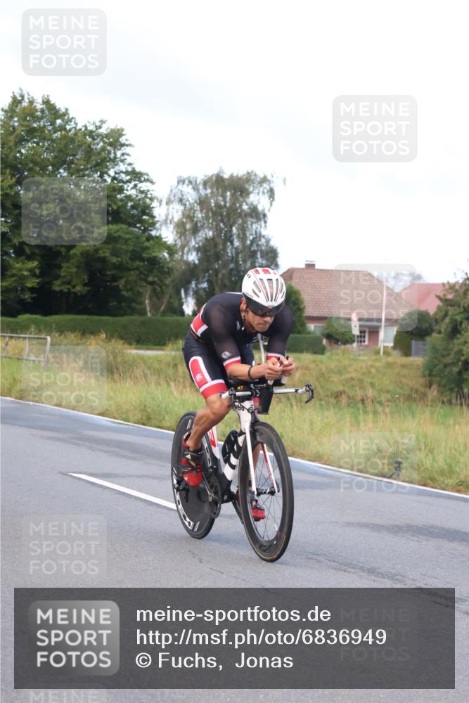 25.08.2024 - Elbe Triathlon Hamburg Fuchs,  Jonas http://msf.ph/oto/6836949 25.08.2024 08:47:36 Radfahren 47, 66 meine-sportfotos.de